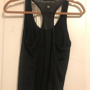 lululemon black racerback top size 4
